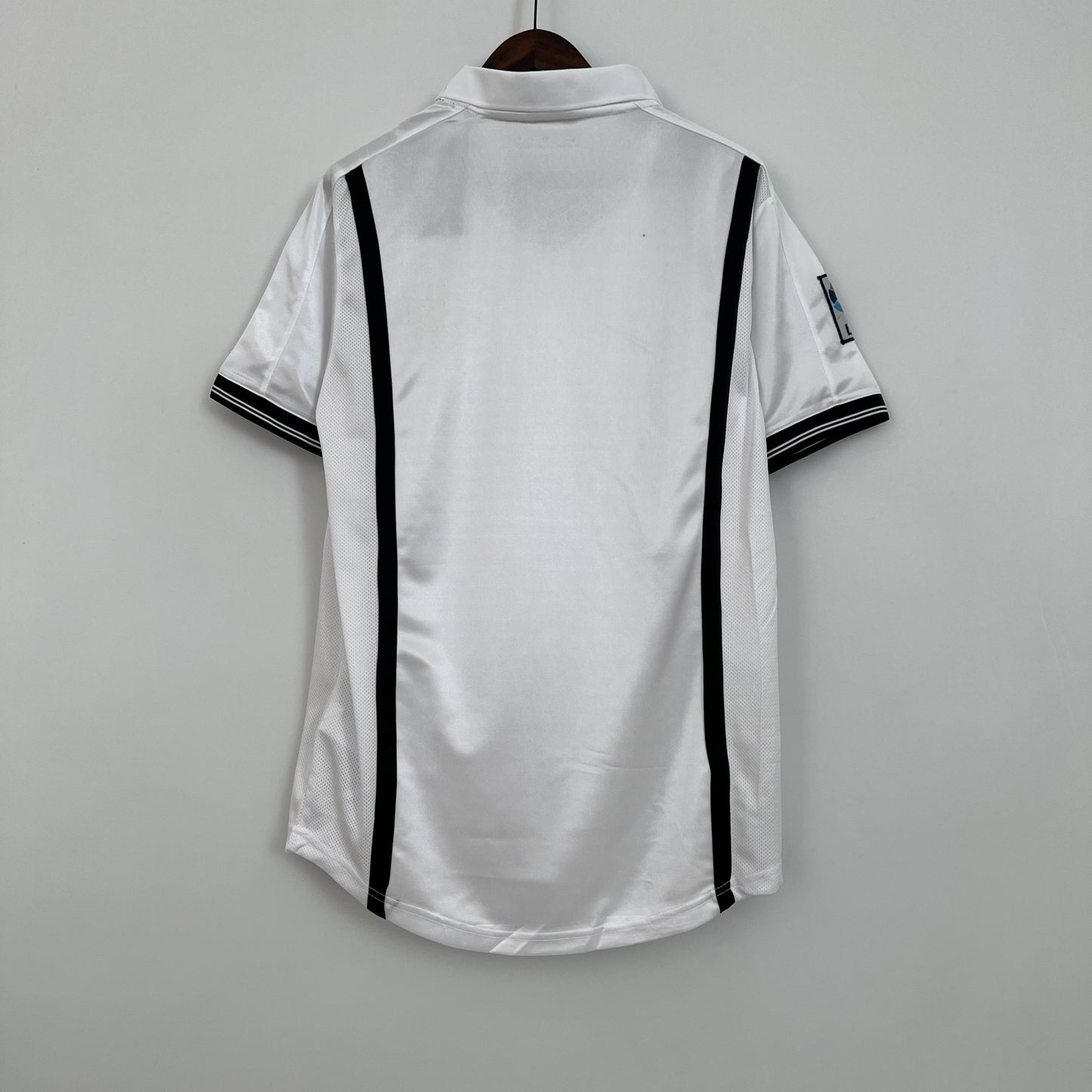 Valencia 2000-01 Home