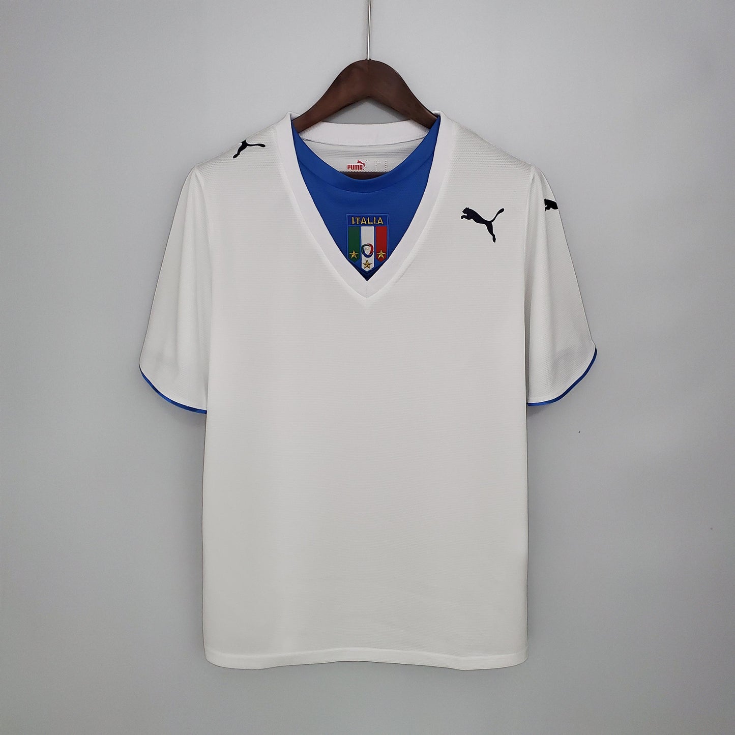 Italy 2006 Away