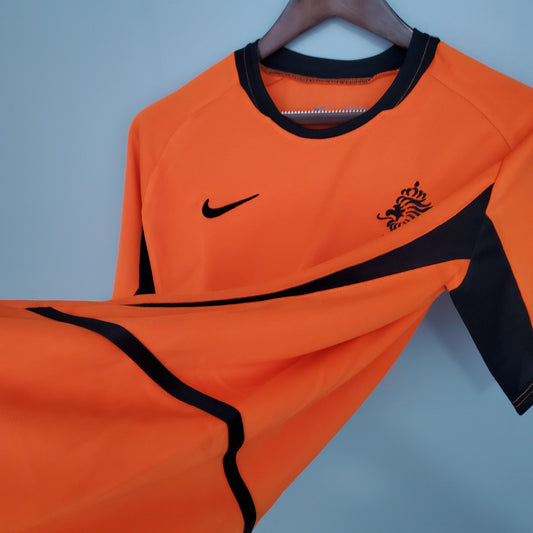 Holland 2002 Home