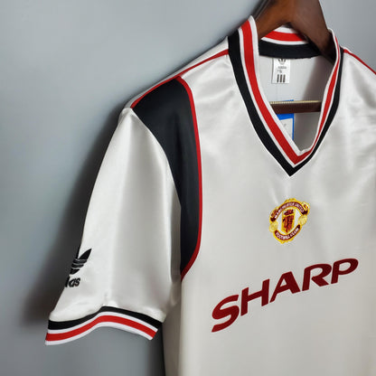 Manchester United 1985 Away