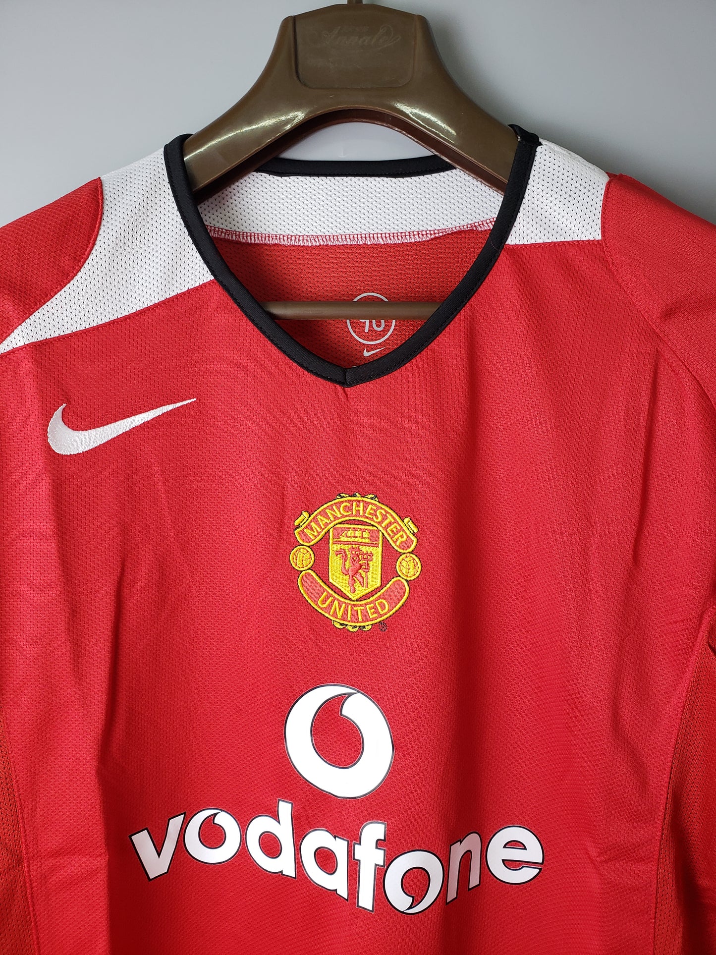 Manchester United 2005 Home Jersey