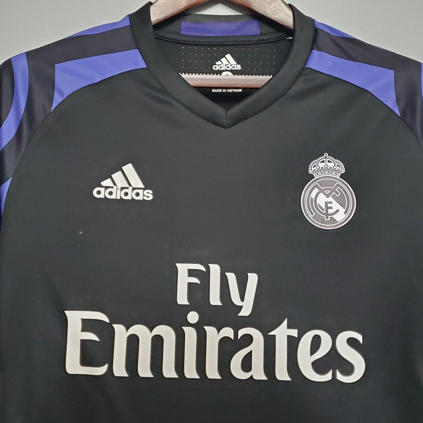 Real Madrid 2016-17 Third