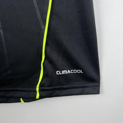 Real Madrid 2010-11 Away