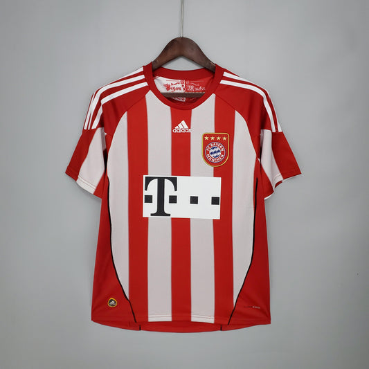 Bayern Munich 2010-11 Home