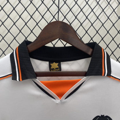 Valencia 1999-00 Home