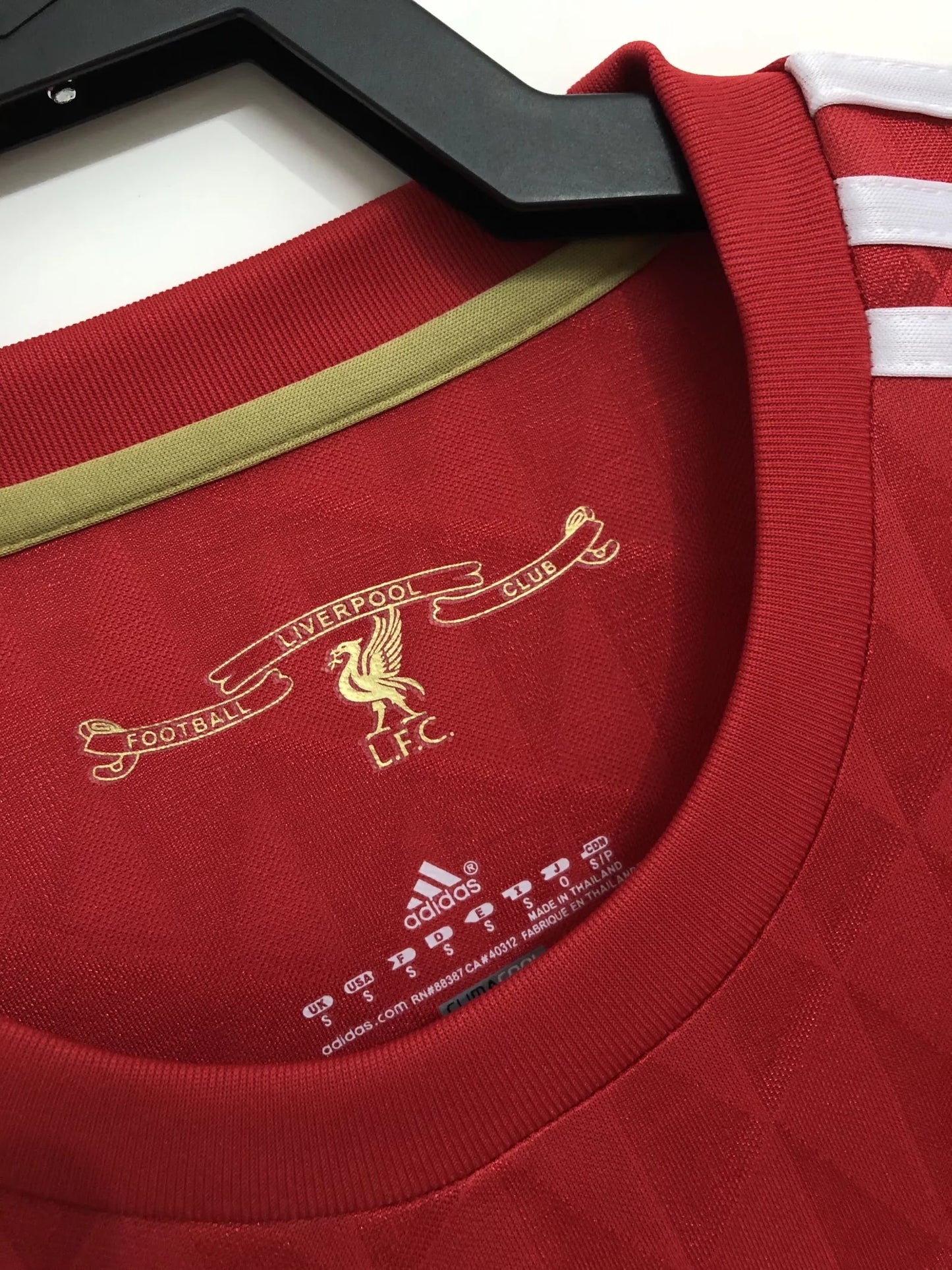 Liverpool 2010-11 Home