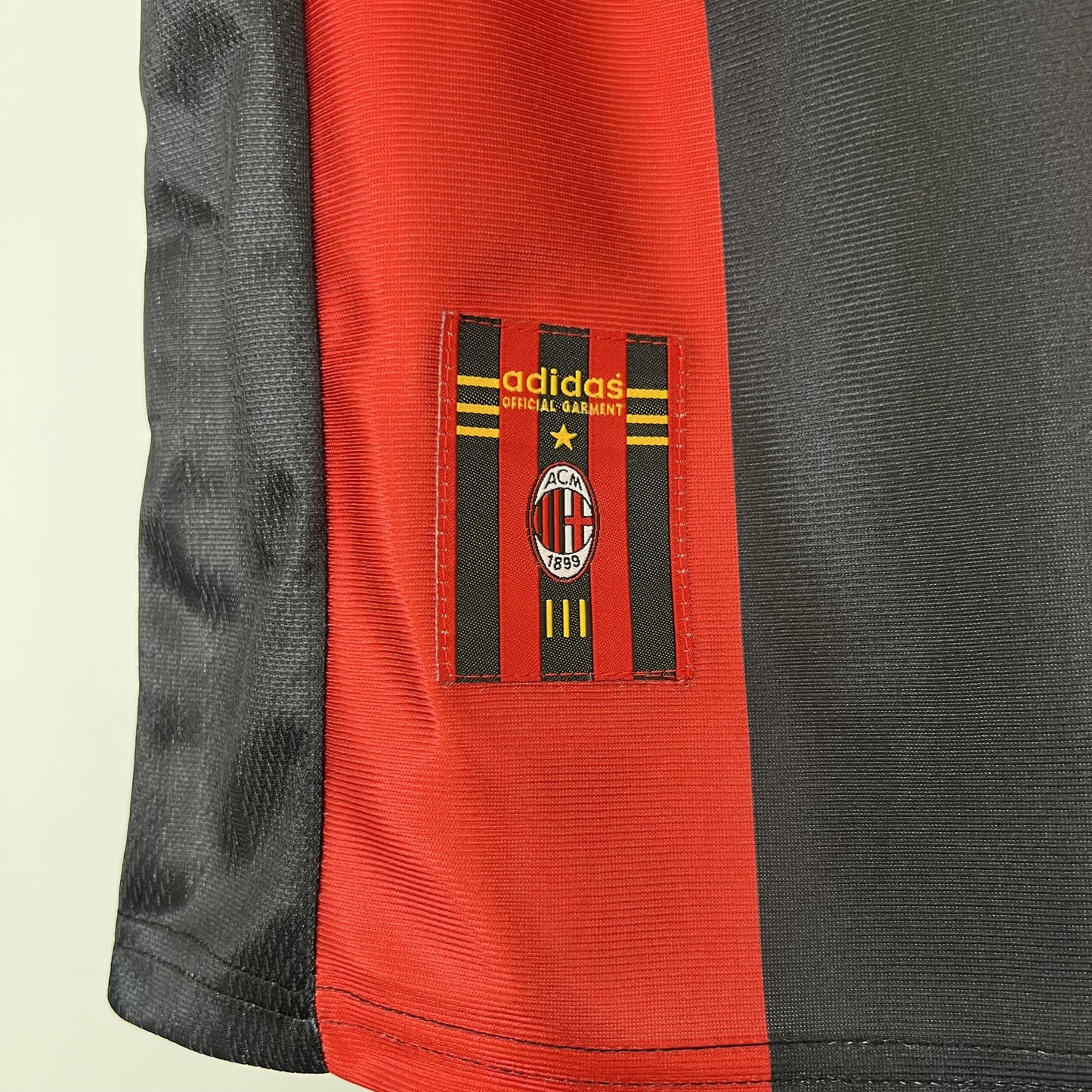 AC Milan 1998-99 Home Jersey