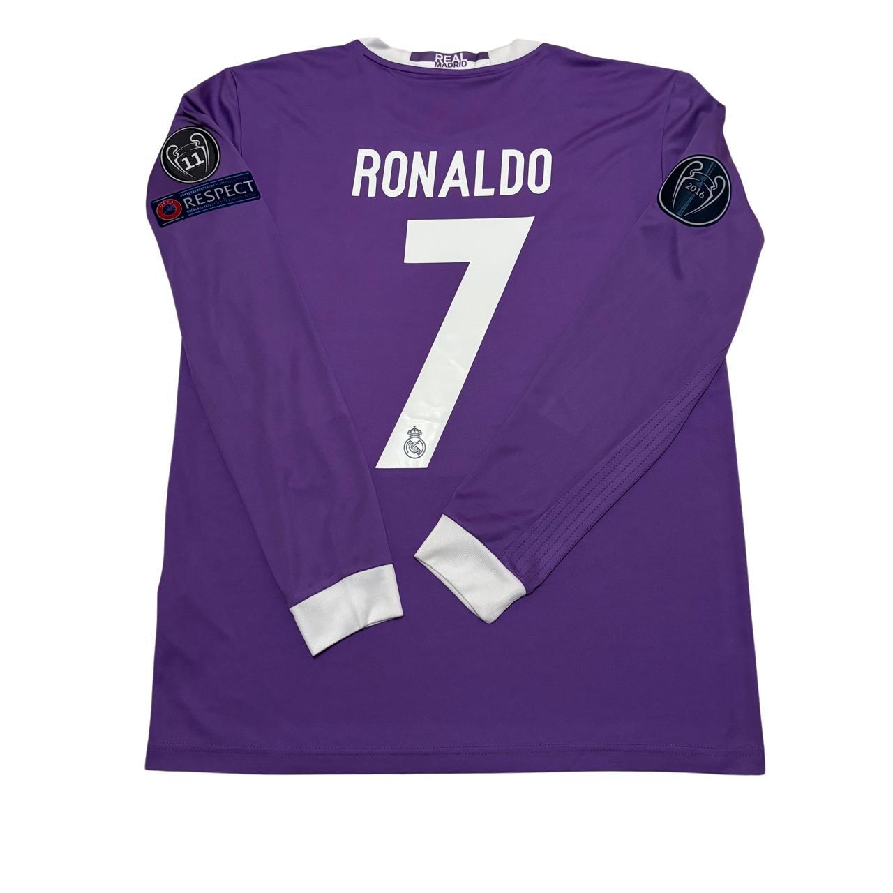 Real Madrid 2016-17 Away