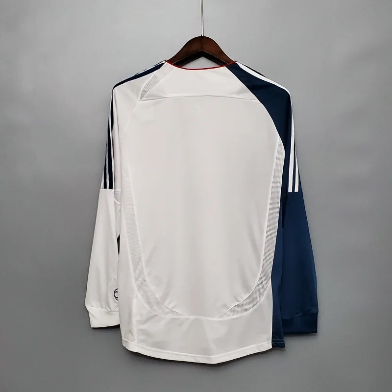 Liverpool 2006-07 Away