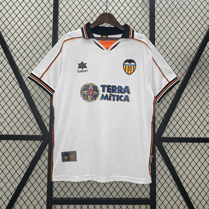 Valencia 1999-00 Home