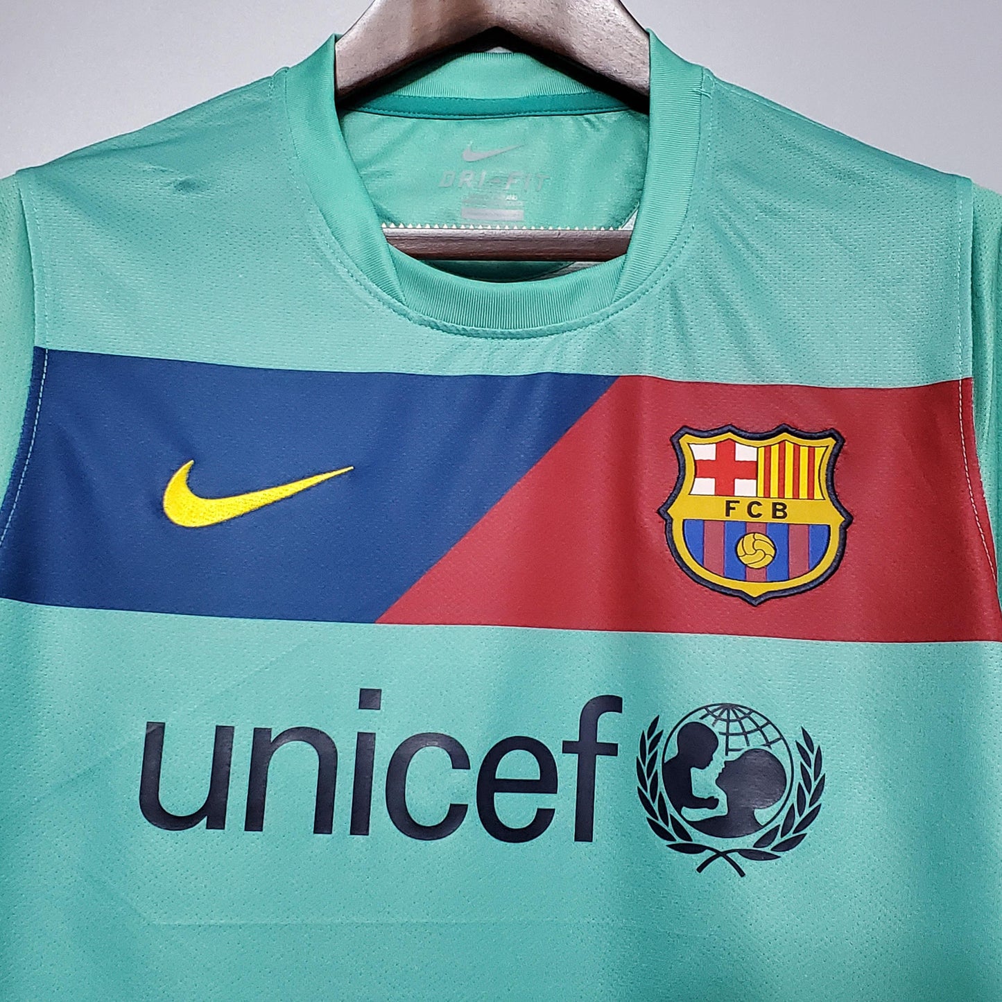 Barcelona 2010-11 Away