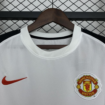 Manchester United 2010-11 Away
