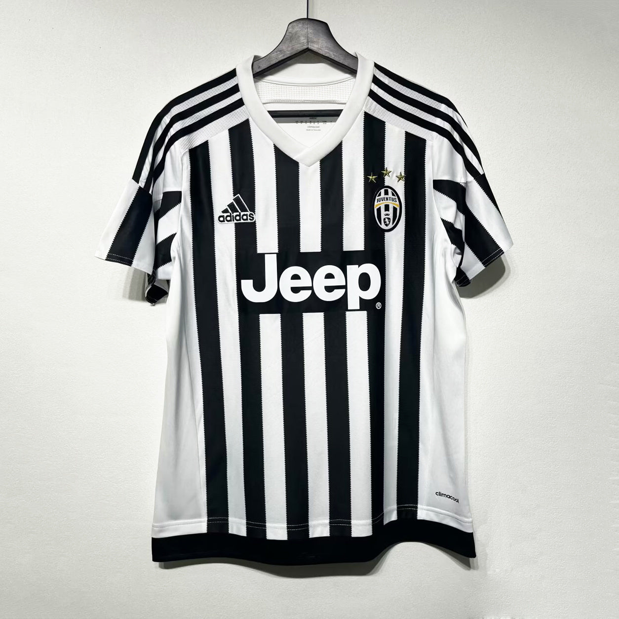 Juventus 2015-16 Home