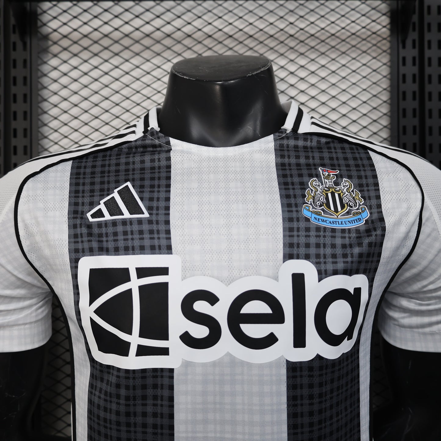 Newcastle United 2025-26 Home (Player Version)