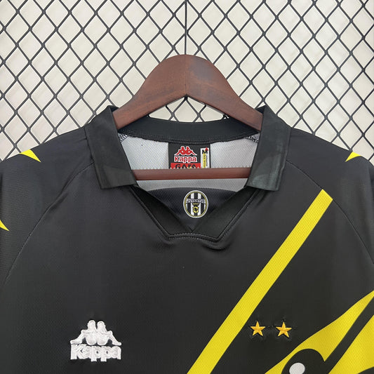 Juventus 1996-97 Third