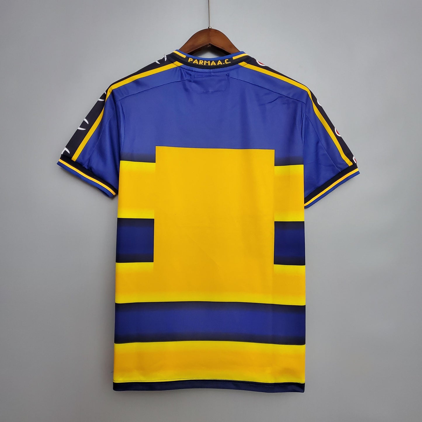 Parma 2001-02 Home