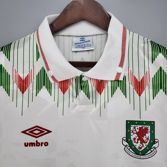 Wales 1990-92 Away