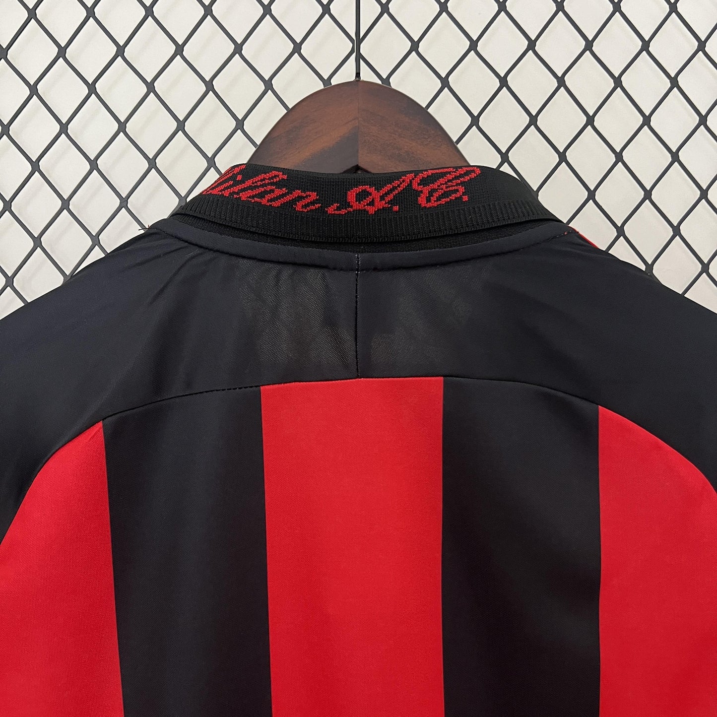 AC Milan 2000-01 Home Jersey