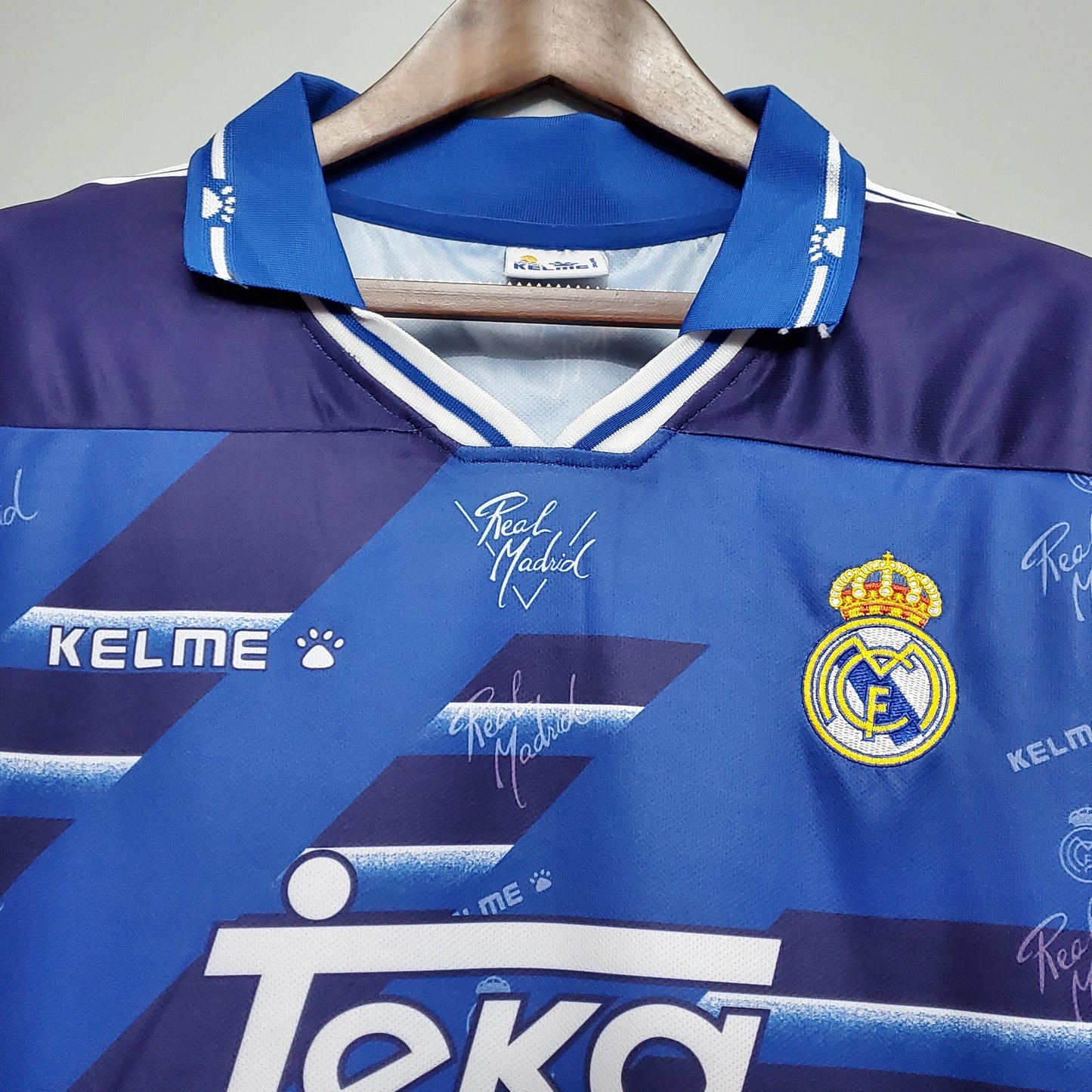 Real Madrid 1994-96 Away