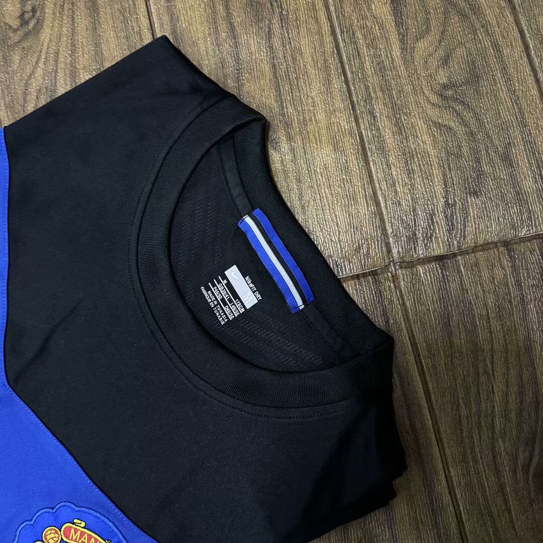 Manchester United 2009-10 Away