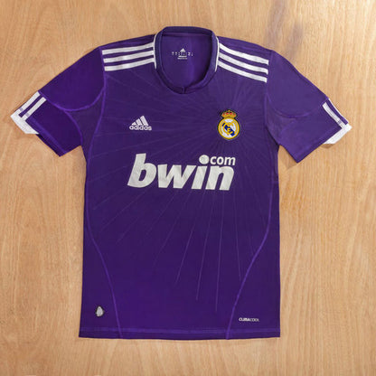 Real Madrid 2010-11 Third