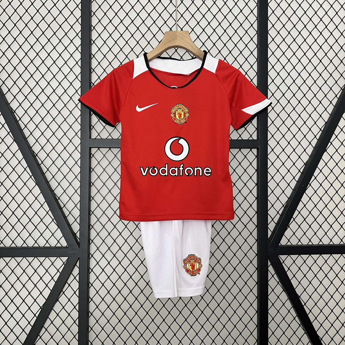 Manchester United 2005-06 Home -Kids
