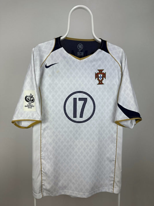 Portugal 2004 Away