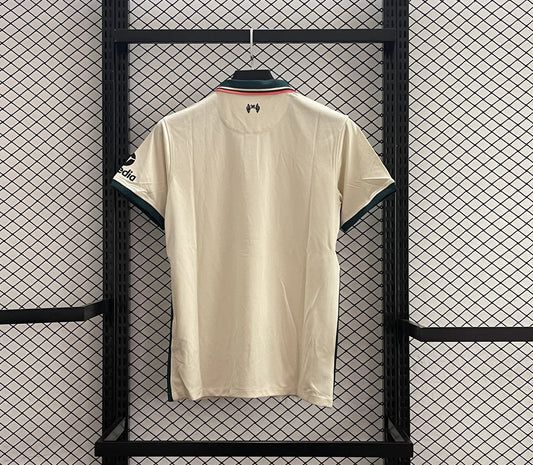 Liverpool 2021-22 Away