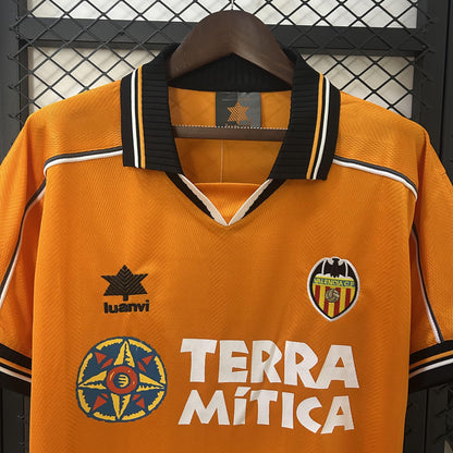 Valencia 1999-00 Away