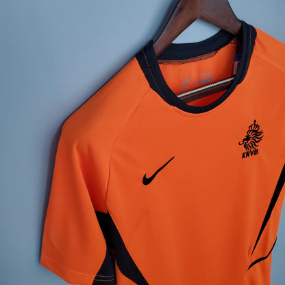 Holland 2002 Home